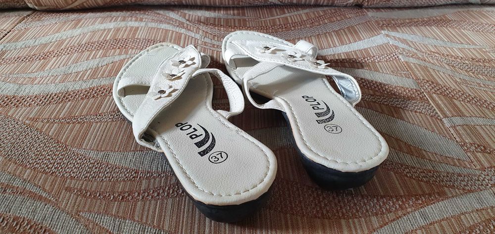 Buty damskie letnie roz 37 Plop białe dziewczęce