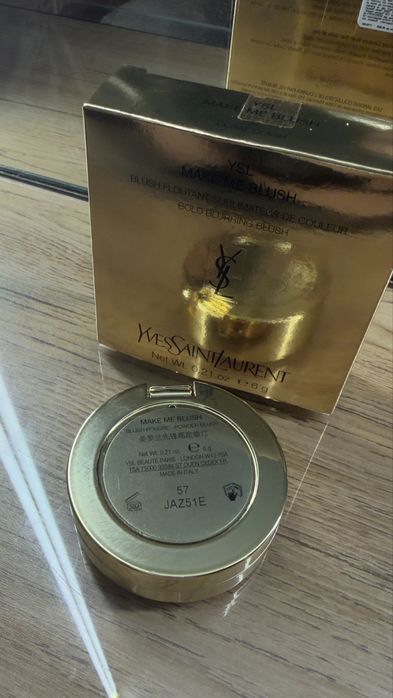 продам рум’яна YSL