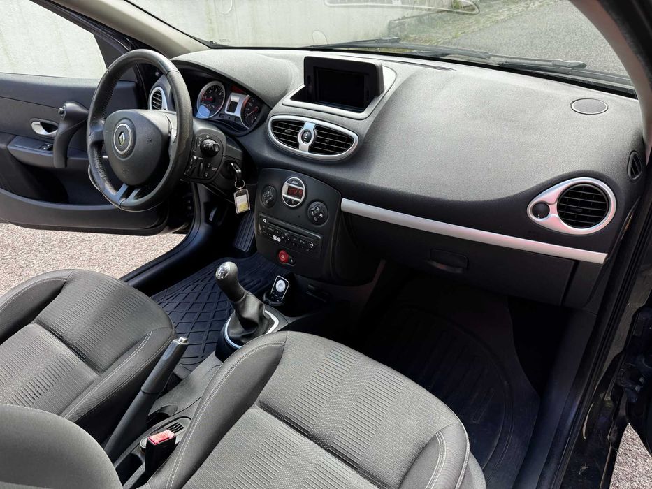 Renault Clio 1.5 DCi Navi 2009 Bom Estado