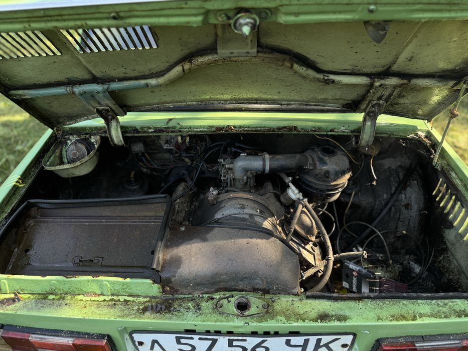 Продам запорожець, не на ходу.