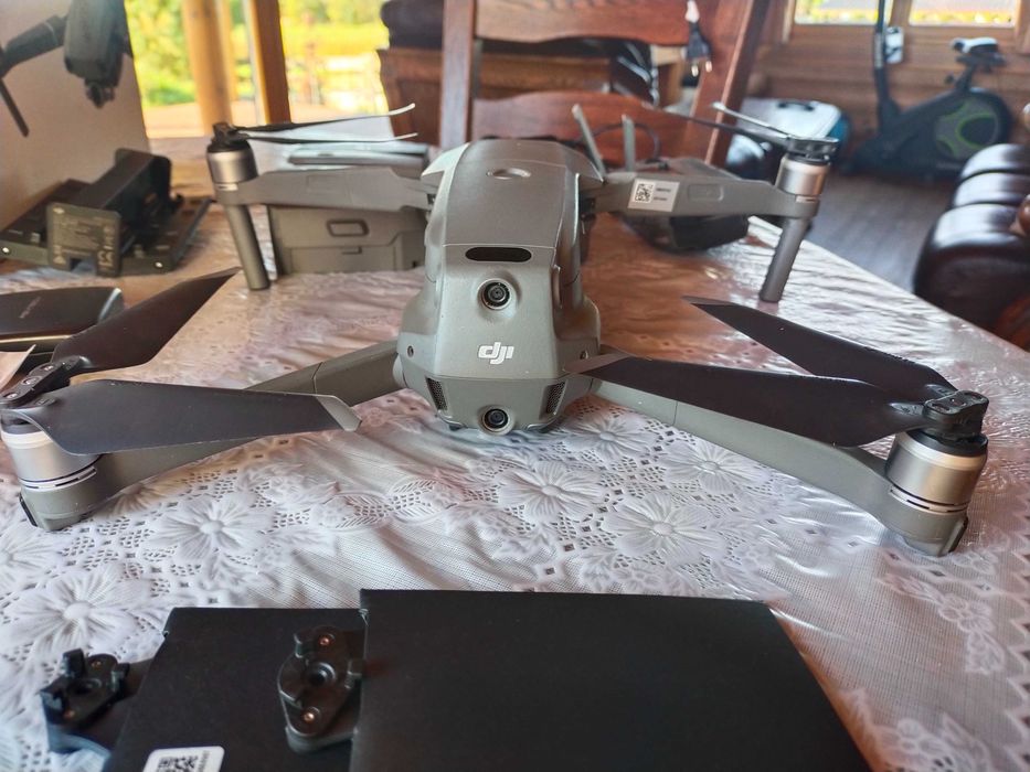 DJI Mavic 2 Zoom - bogaty zestaw