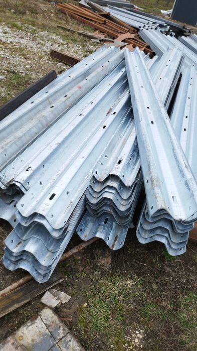 Bariera drogowa balustrada energochłonna wygroda dla bydła płot kojec
