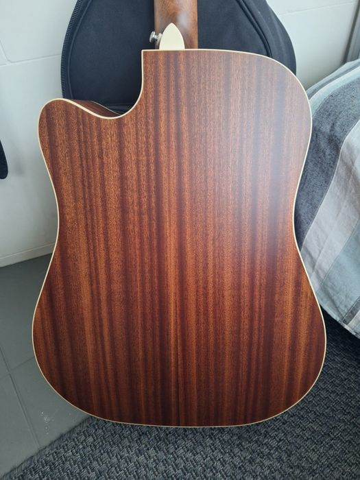 Guitarra Acústica – Nova!