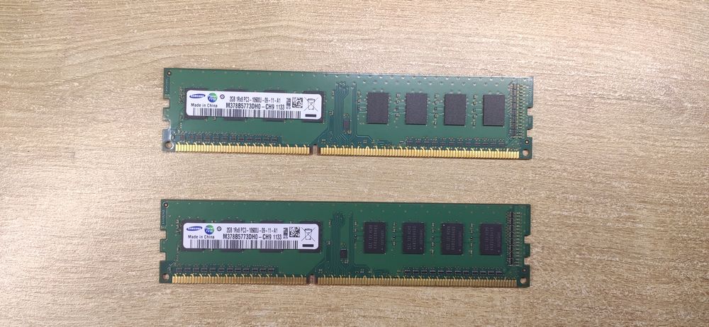 Оперативная память Samsung DDR3 4 ГБ (2×2 ГБ)