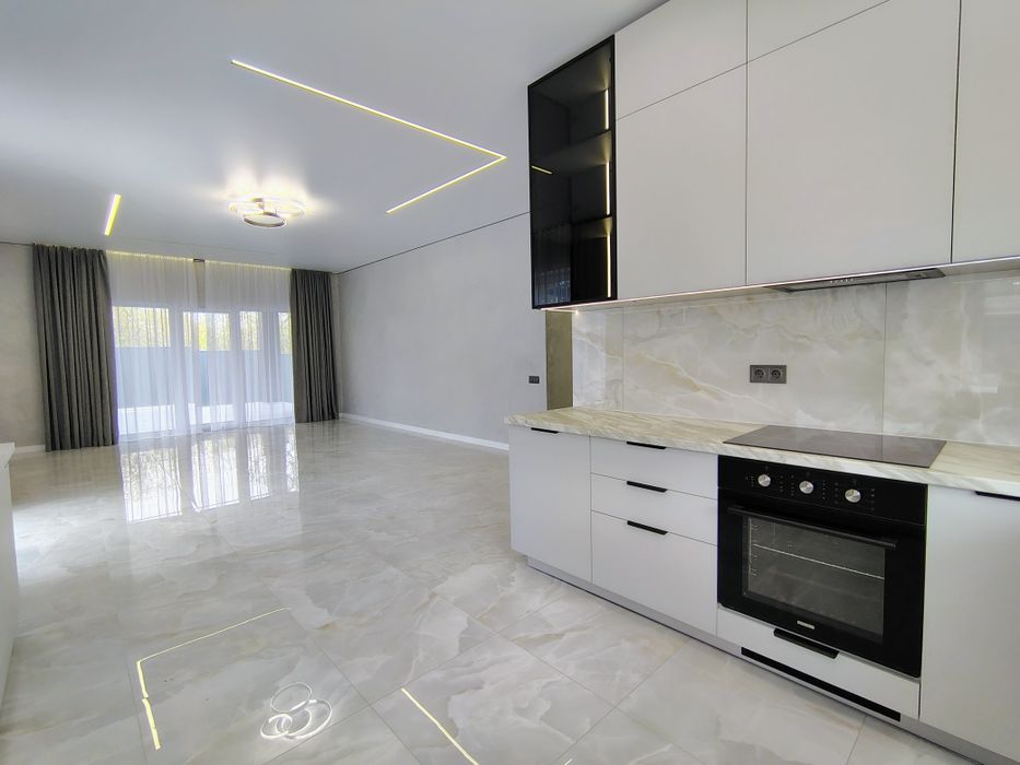 Продаж будинку з ремонтом. Поряд газ. Крячки. Біля лісу