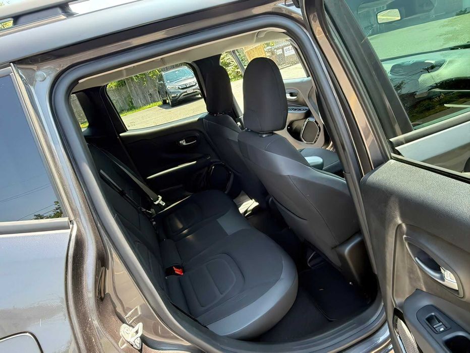 Jeep Renegade Justice Edition      2016