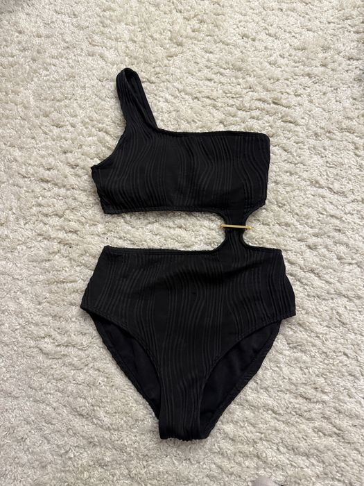 Купальник суцільний