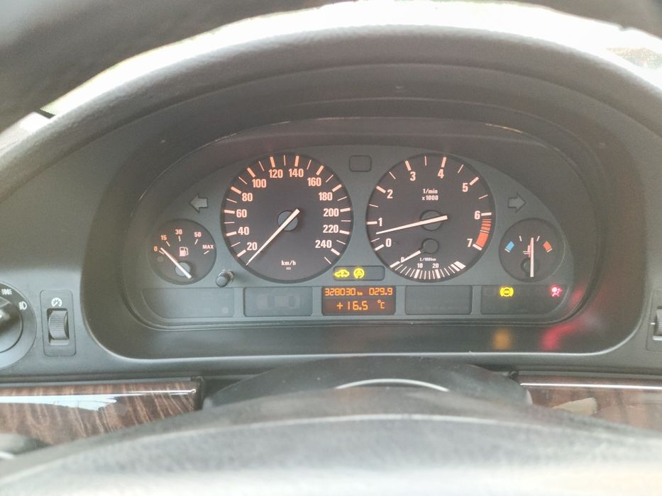 BMW e39 touring 2.0 бензин