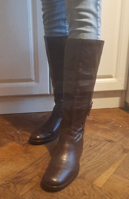 Шкіряні чобітки Confortissimo Італія 38р.