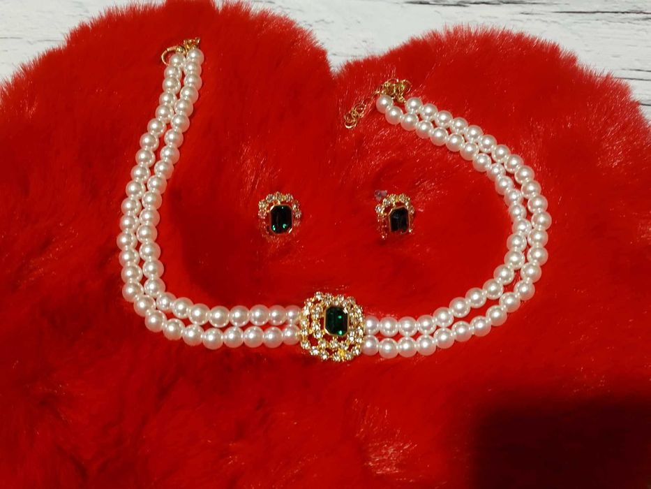 Біжутерія перлинний набір кольє намисто чокер з перлин сережки