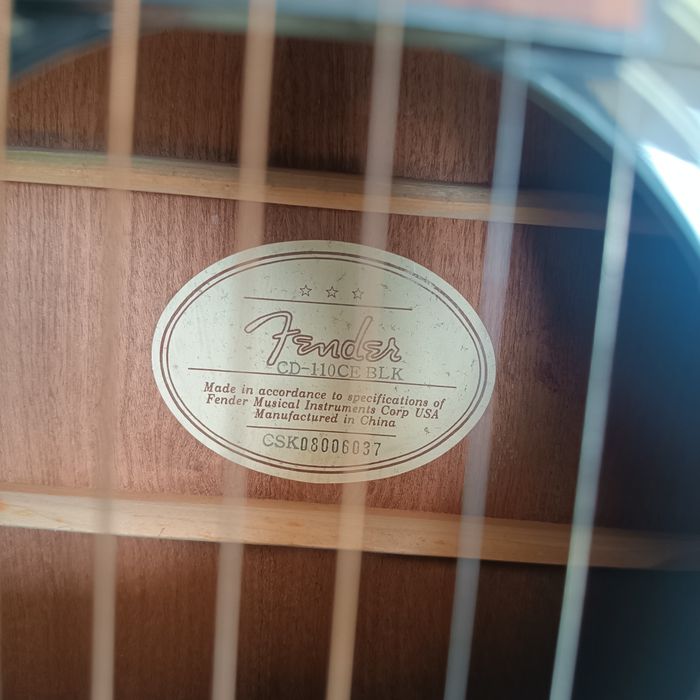 Guitarra acustica Fender CD110