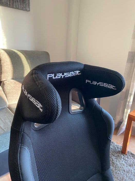 Cadeira Gaming c/ suporte para volante Playseat