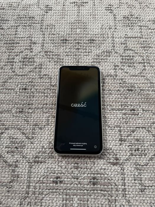 Iphone 11 64 gb 74% kondycji