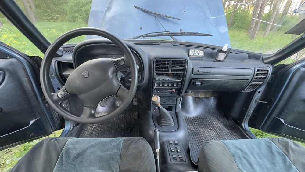 Авто ГАЗ 3110 Волга