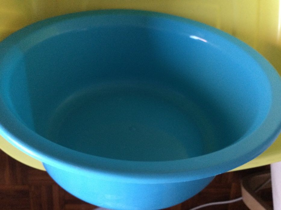 Alguidar Azul 26,5x13 cm (diâmetro e altura)