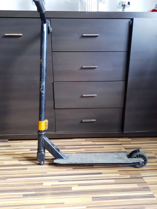 Hulajnoga black dragon