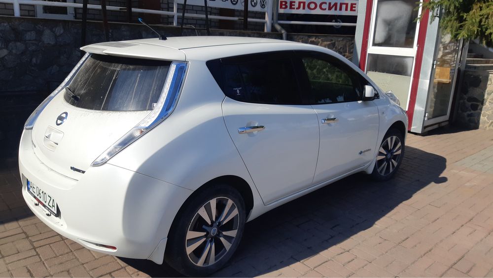 Продам Ниссан Лиф nissan leaf