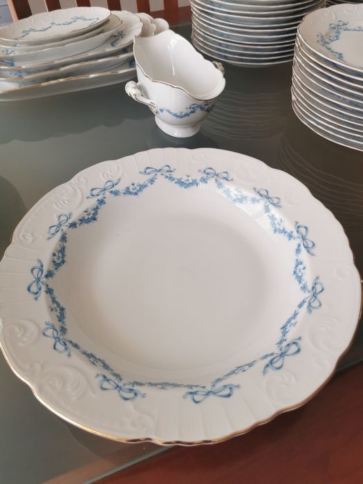 Serviços jantar, café e chá Vista Alegre anos 80