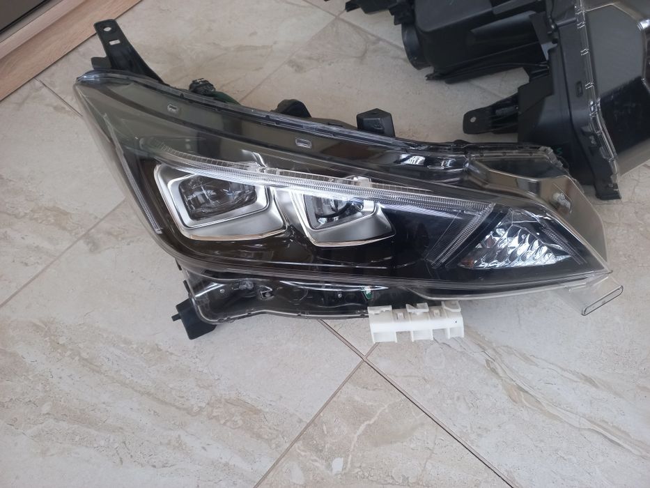 Фари NISSAN LEAF full led