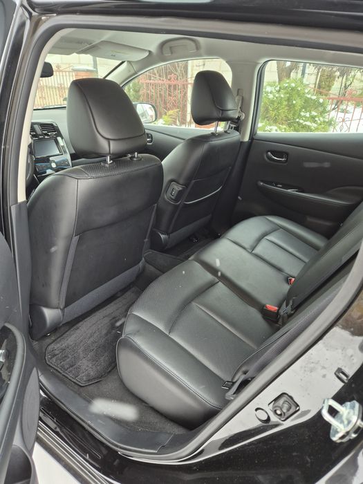 Nissan leaf 2017 mały przebieg elektryk