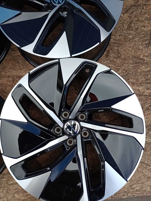 Felgi aluminiowe 5x112 R19 ET45 CUPRA Ateca Leon Born Audi NOWE