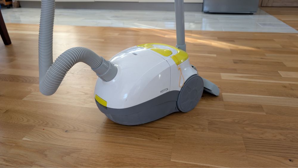 Odkurzacz workowy Hoffen - 700W VC-7358