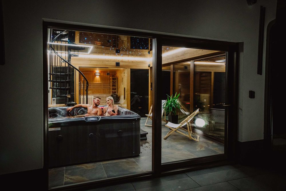 Domek z Jacuzzi, Sauną i Balią