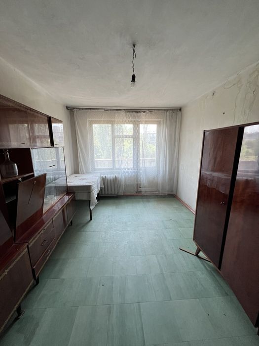 Продаю 2х комнатную квартиру по Космонавтов