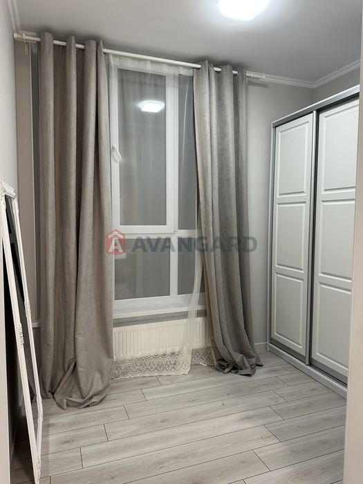 Оренда 3-кімнатної дворівневої квартири для великої сім’ї