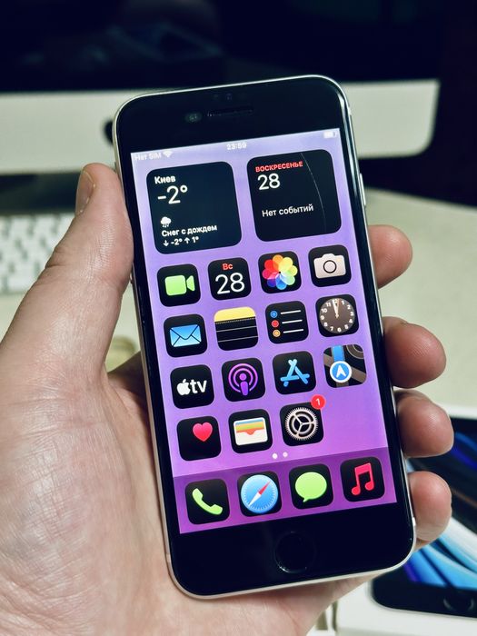 Apple IPhone SE 2020 64gb neverlock КОМПЛЕКТ