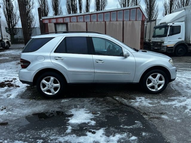Mercedes ML 2006r