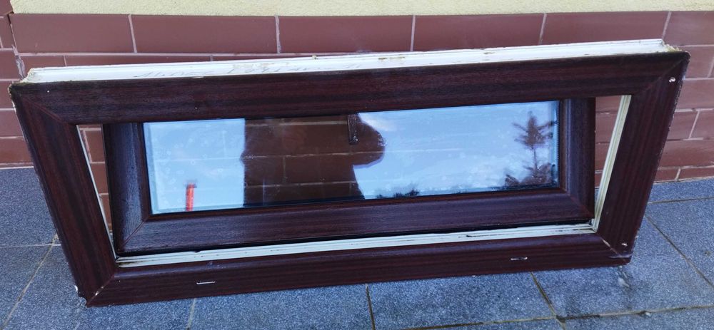 okno plastikowe 96 / 40 cm piwnica garaż okienko