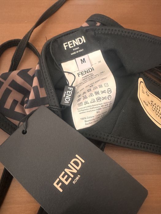 Oryginalny dwuczesciowy strój kapielowy FENDI rozm. 36