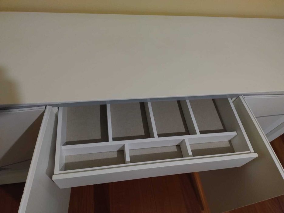 Aparador madeira lacado branco com cinza