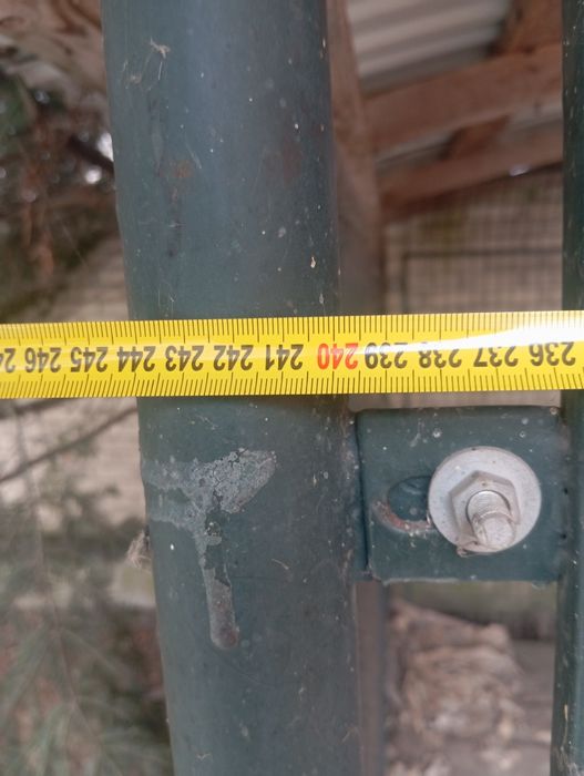 Вольєр для собаки разом з будою як на фото.