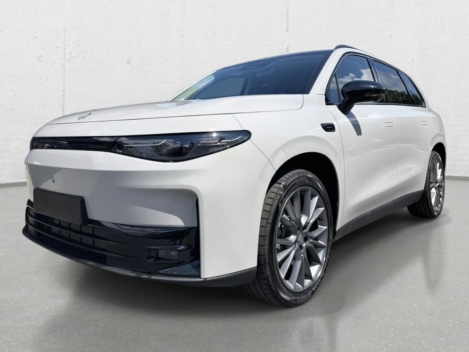 Leapmotor C10
