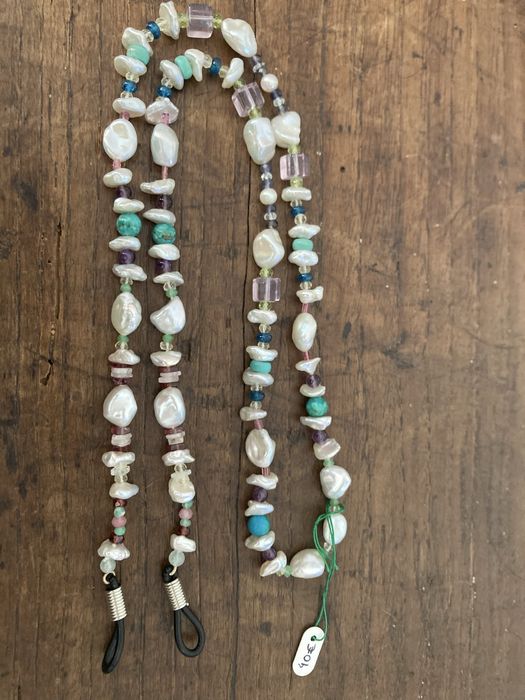 Correntes de oculos novas