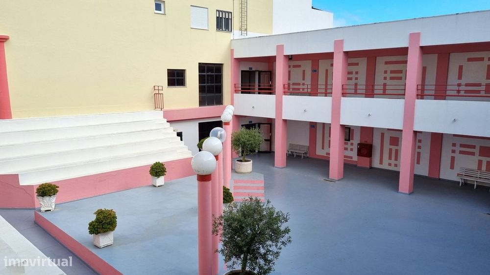 LOJA - CHARNECA (Centro Comercial Duque)