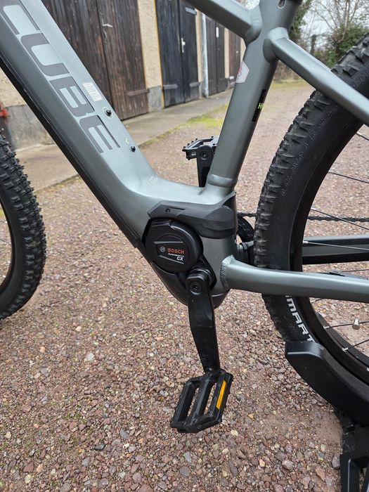 Rower elektryczny Cube Reaction pro 750