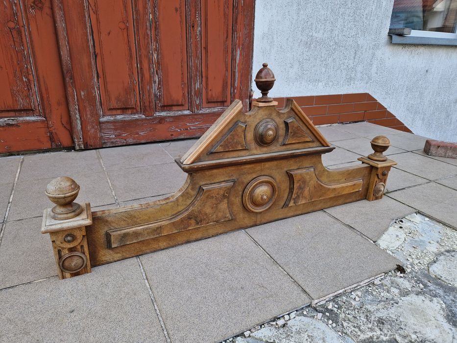 Stara korona ,ozdoba ,zwieńczenie