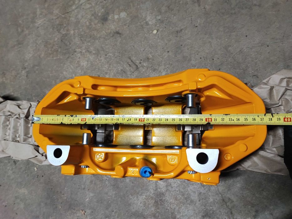Pinças Audi Etron Brembo 6pot 410mm