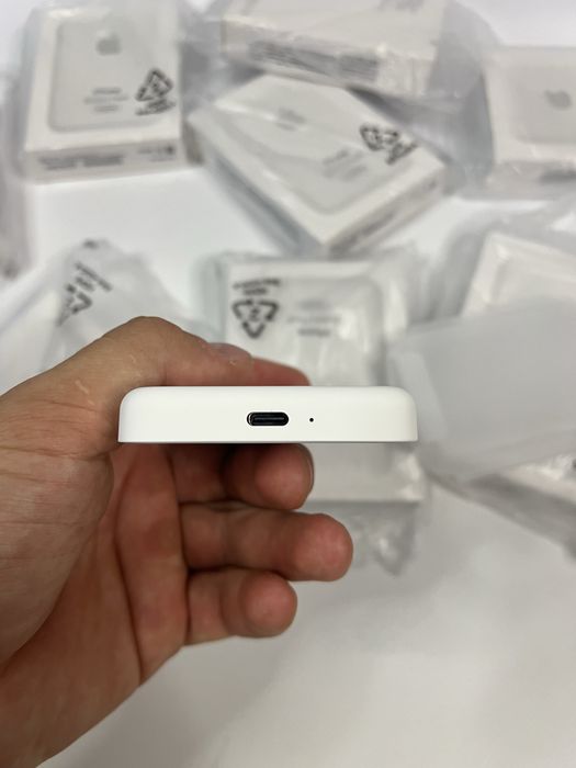 Power bank battery mag safe