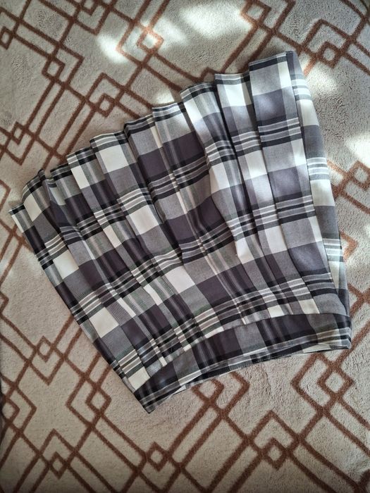 Спідниця newlook до колін шотландка