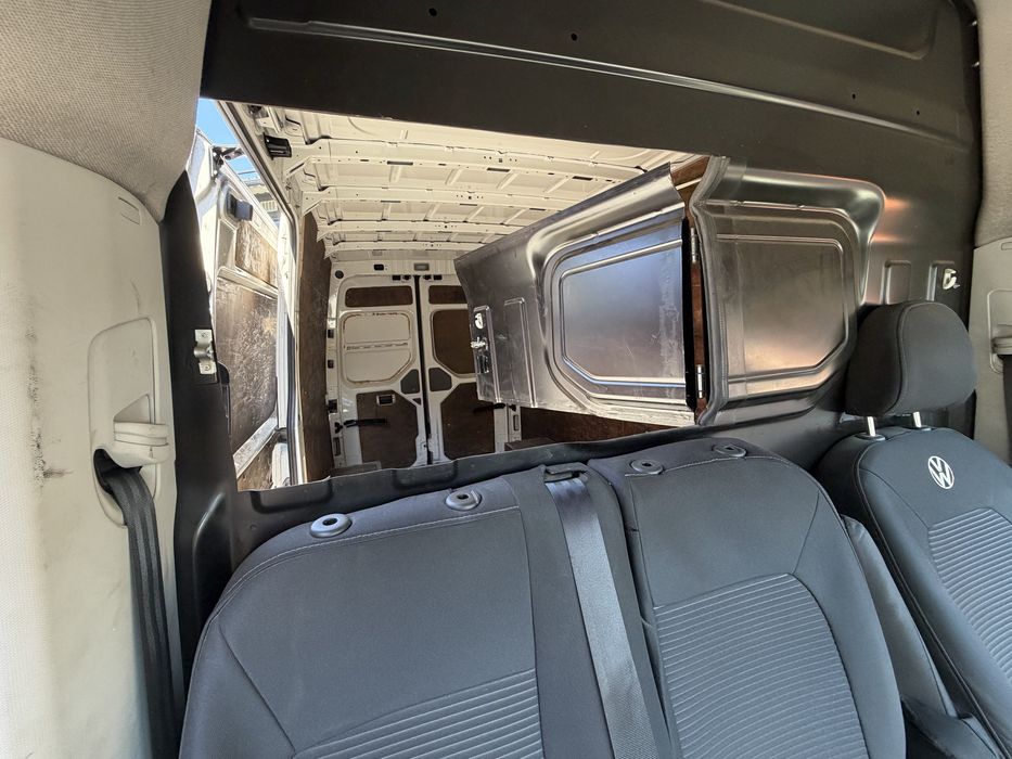 Volkswagen Crafter 2018 2.0 TDI MT