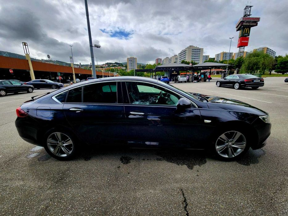 Insignia 2018 para vender rápido