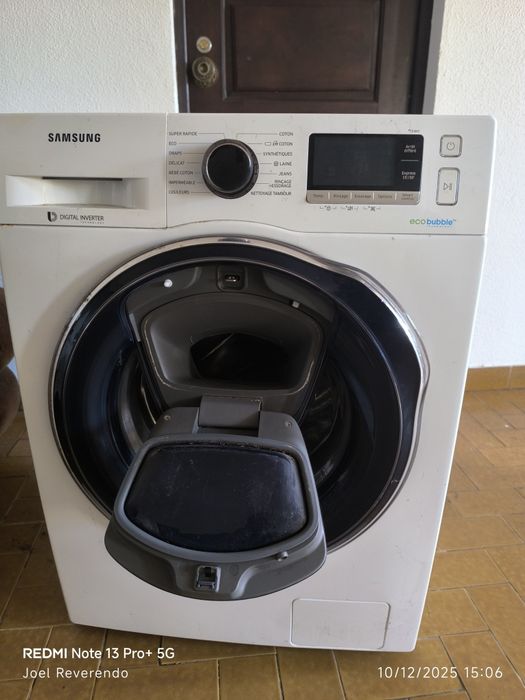 Máquina de lavar roupa 9kg