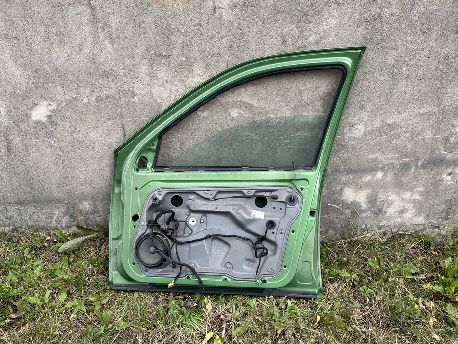 Dzrwi do volkswagen golf 4