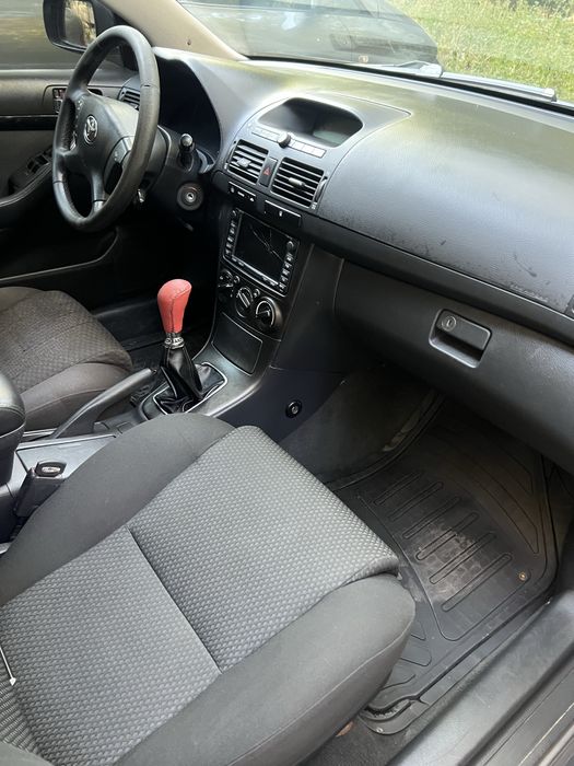 Продажа Toyota Avensis