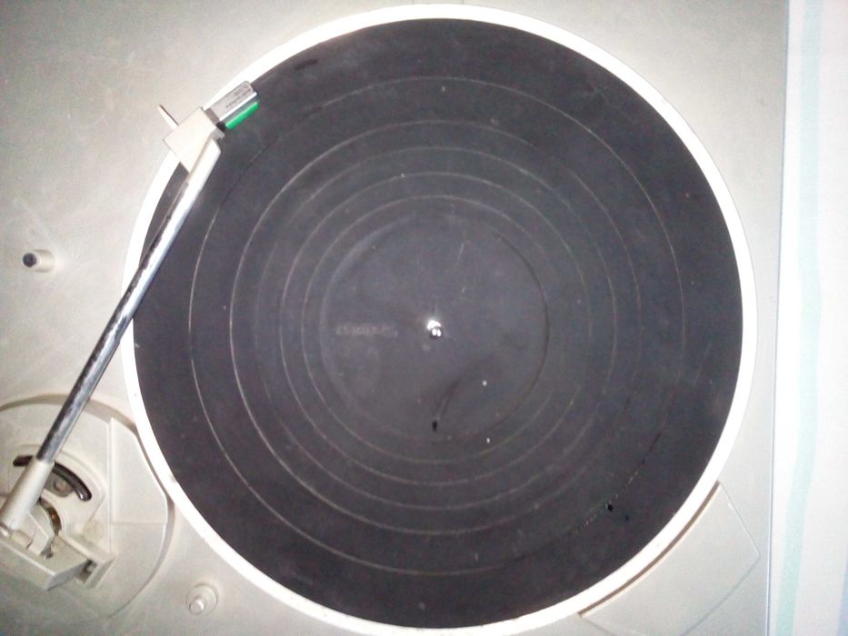 проигрыватель винила TECHNICS SL-B210