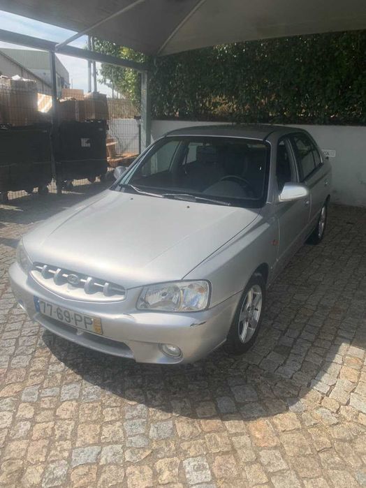 hyndai accent 1.3 gasolina